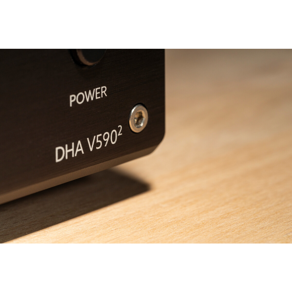 DHA V590²